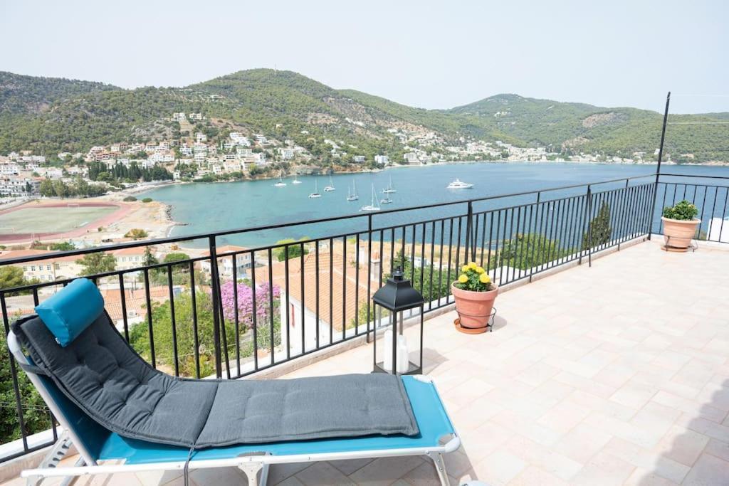 Villa Euphoria, Poros - Greece Poros Town Buitenkant foto